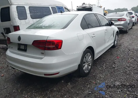 2015 Volkswagen Jetta 1.8T Se z USA, uszkodzony, nr VIN 3VWD17AJ2FM309891